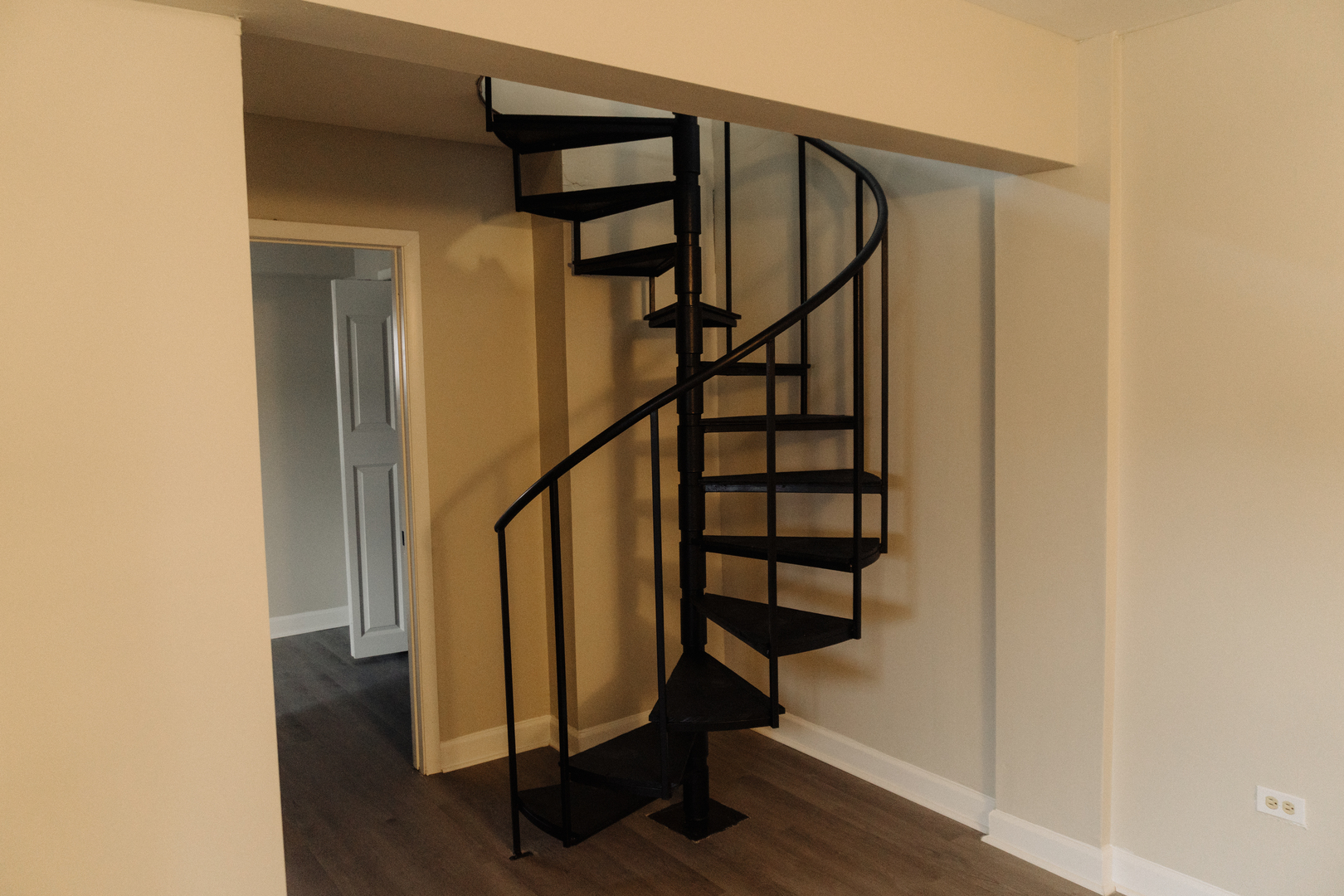 6034 N WOLCOTT Avenue #1W, Chicago, IL 60660