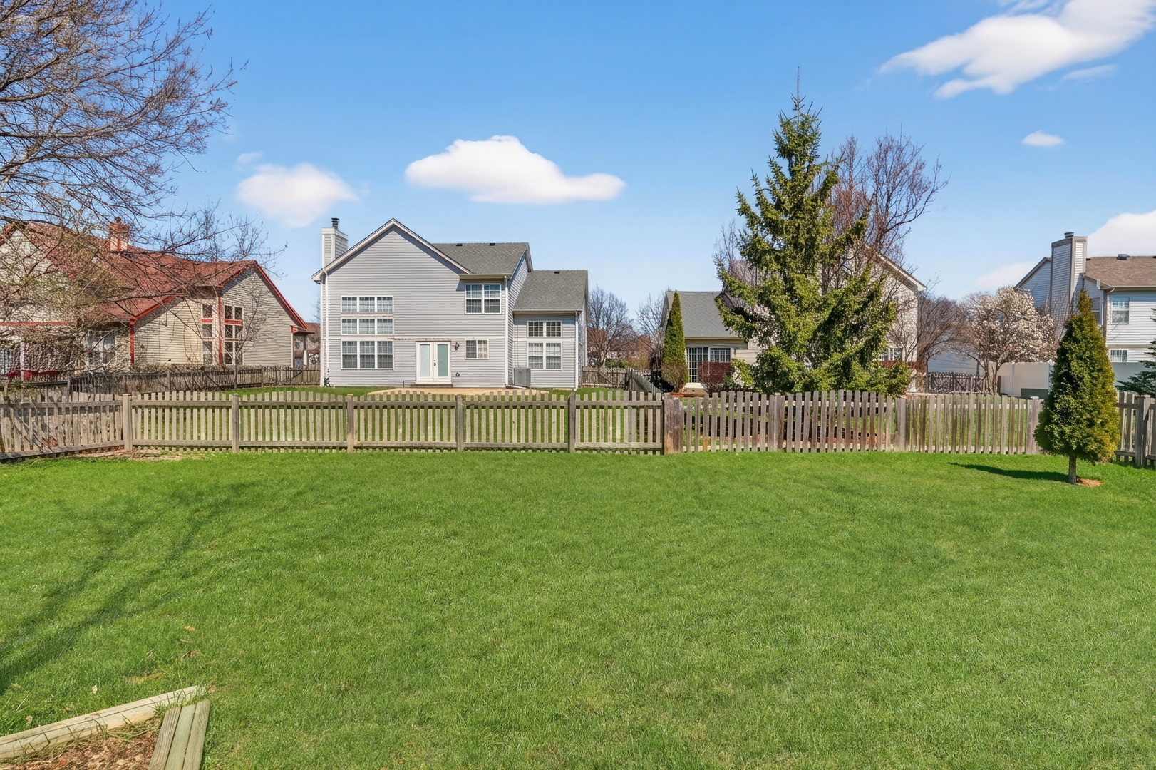 460 Arlington Lane, Grayslake, IL 60030