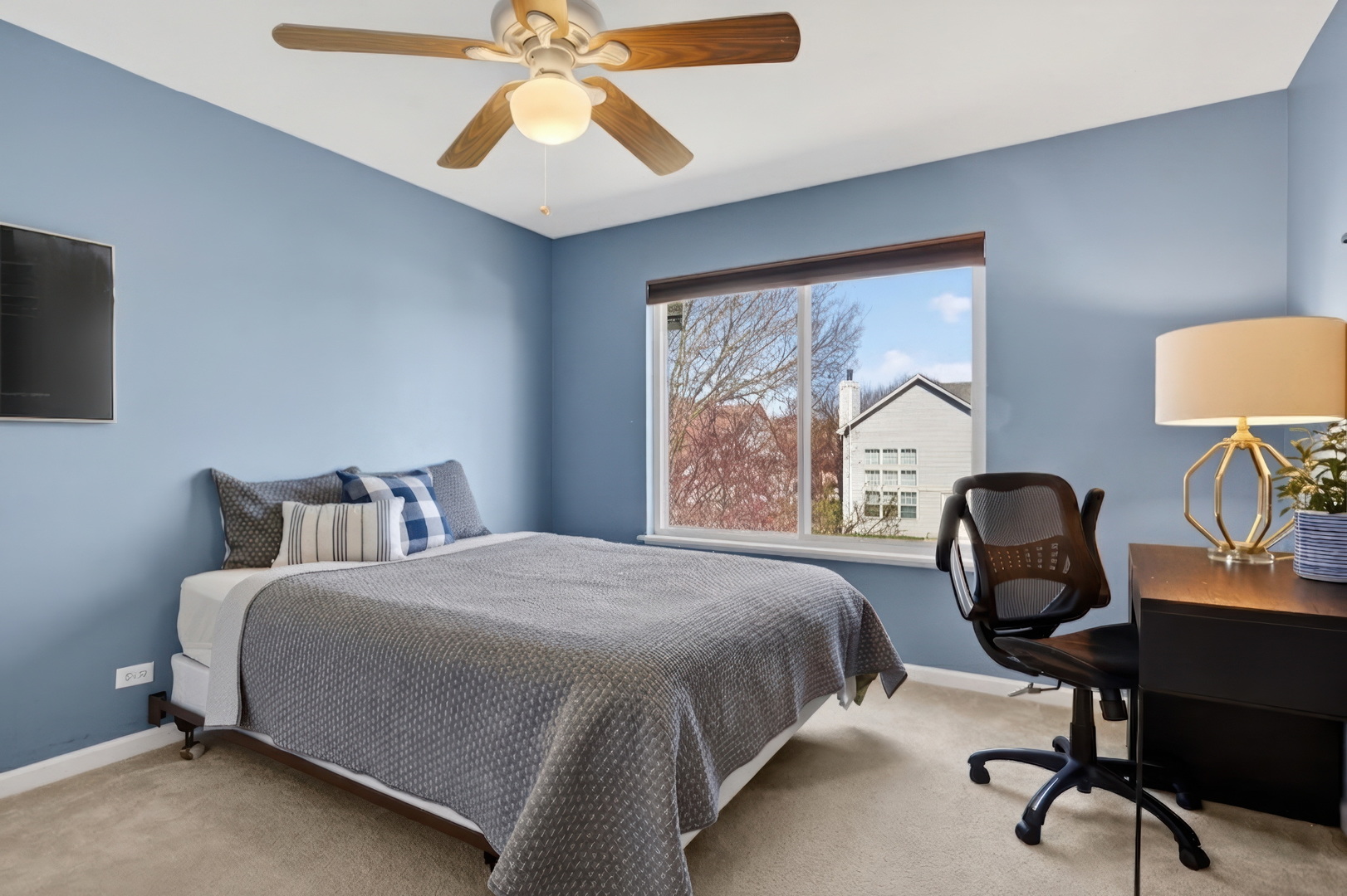 460 Arlington Lane, Grayslake, IL 60030