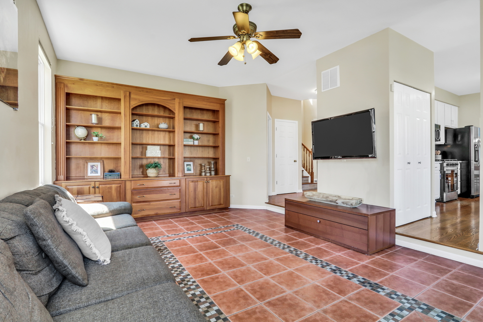 460 Arlington Lane, Grayslake, IL 60030