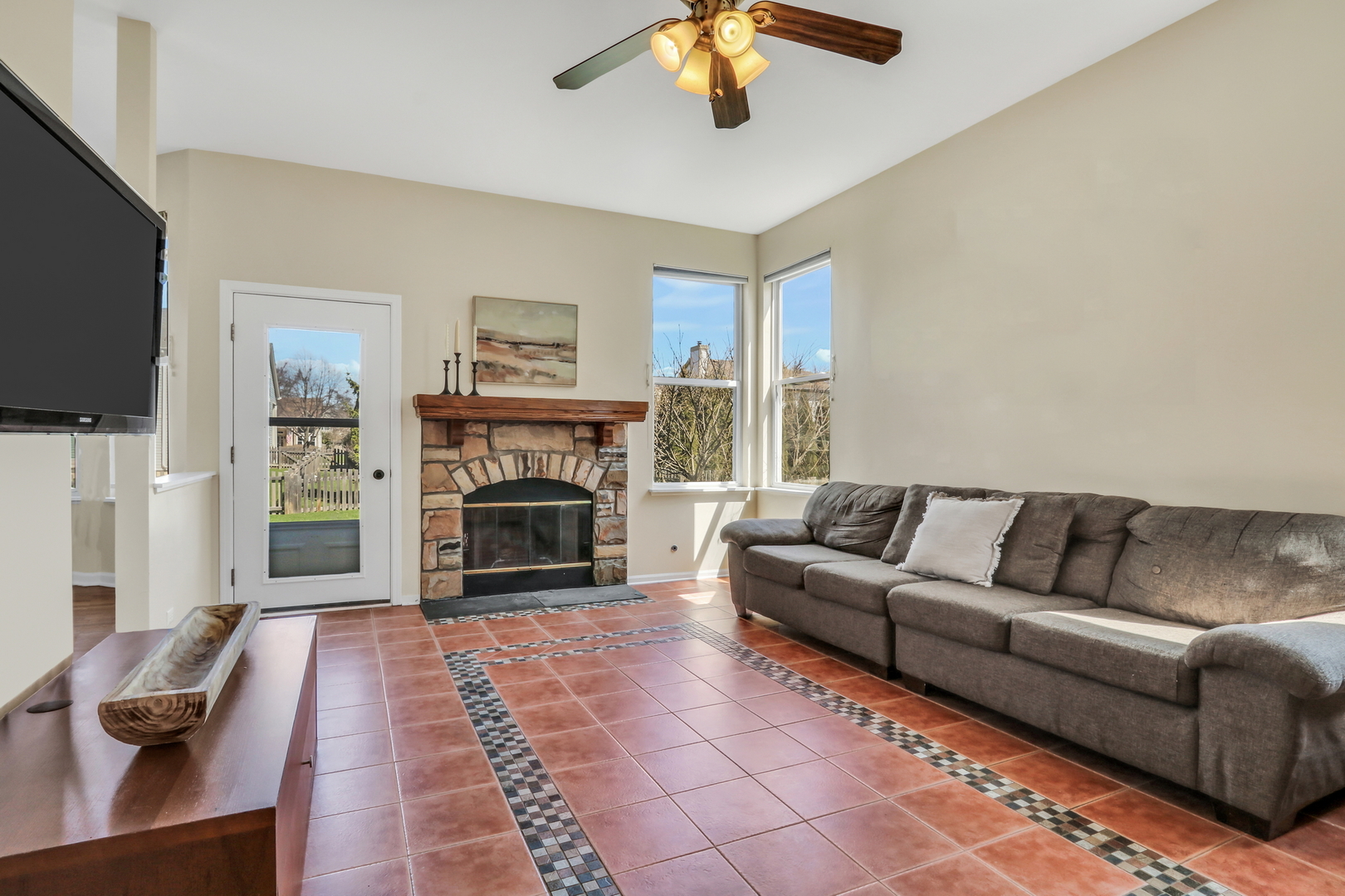 460 Arlington Lane, Grayslake, IL 60030