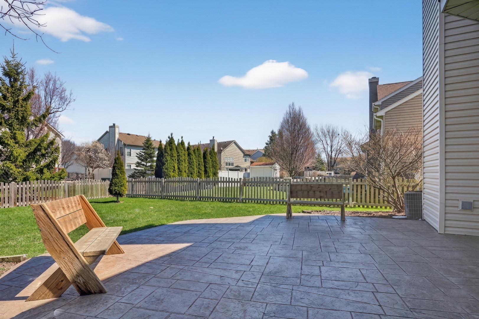 460 Arlington Lane, Grayslake, IL 60030