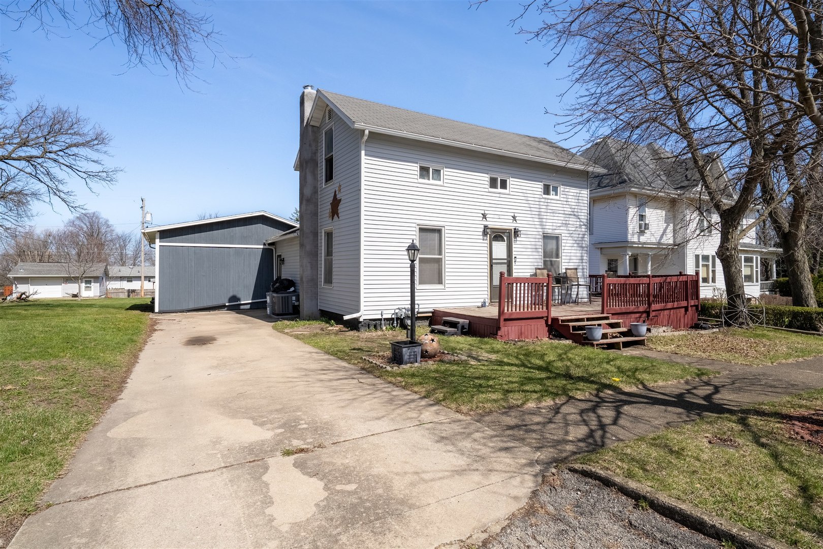 412 E Spruce Street, Chatsworth, IL 60921