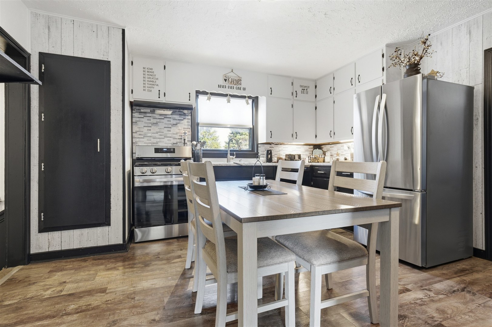 412 E Spruce Street, Chatsworth, IL 60921