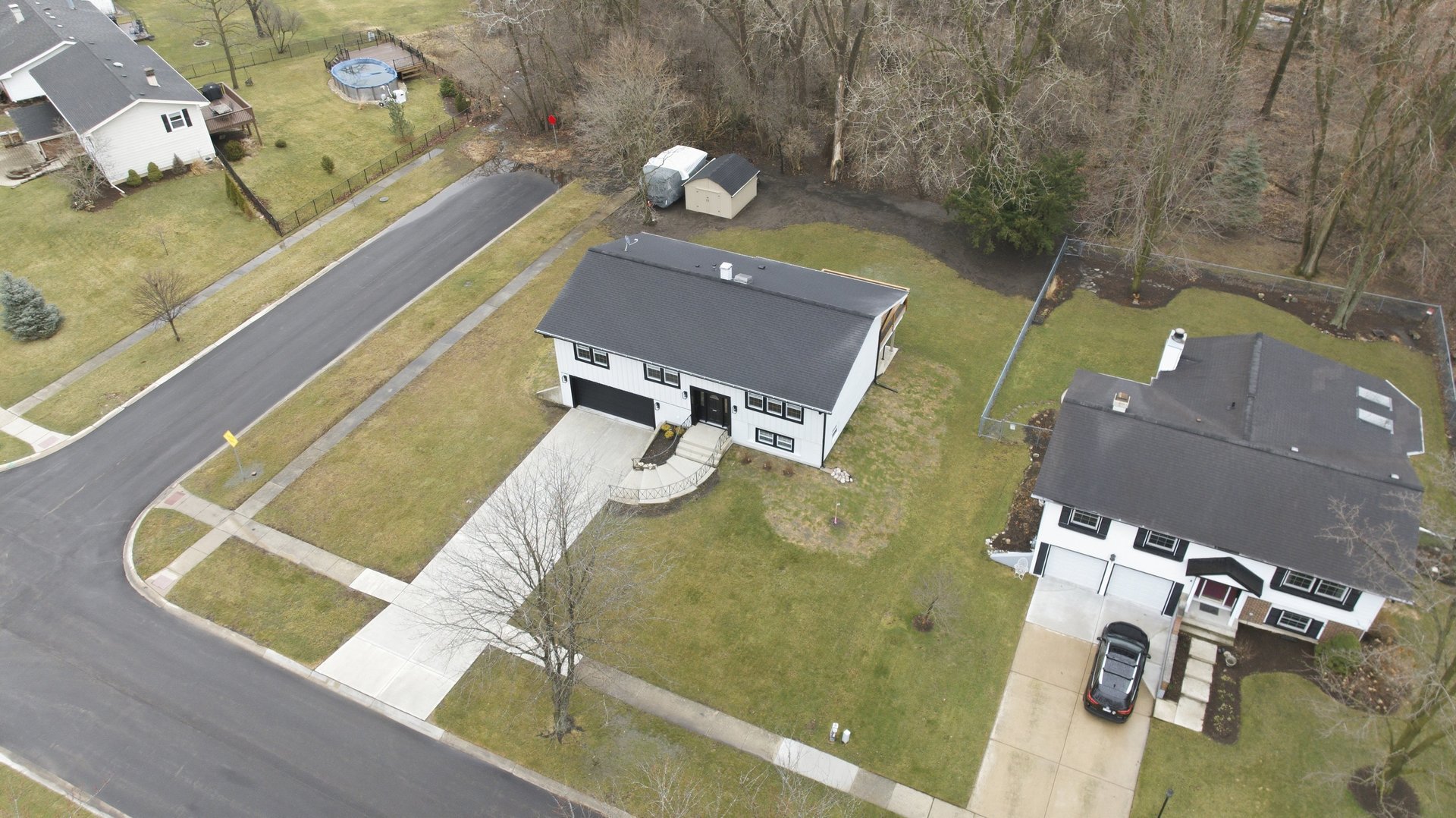 2S245 Mayfield Lane, Glen Ellyn, IL 60137