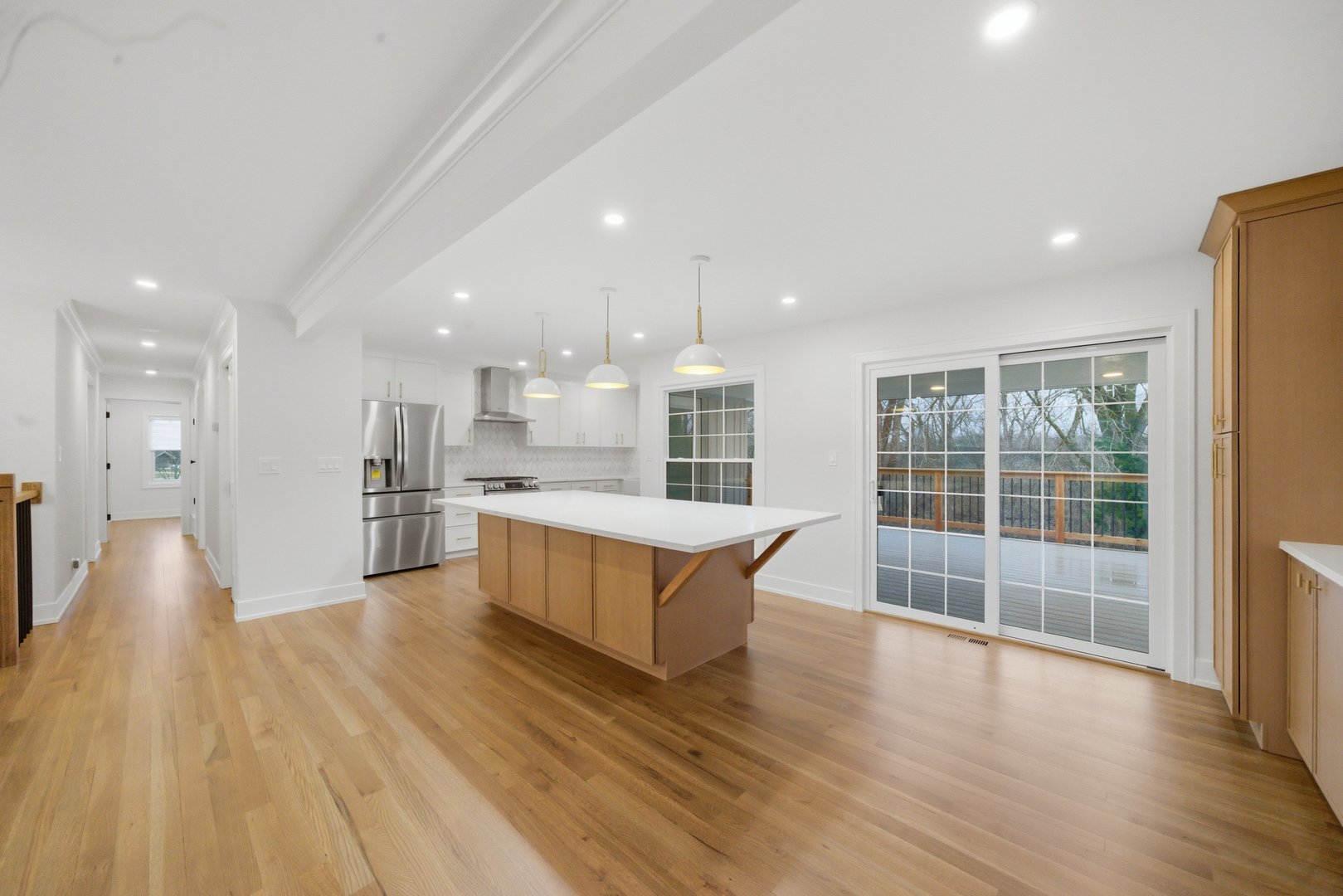 2S245 Mayfield Lane, Glen Ellyn, IL 60137