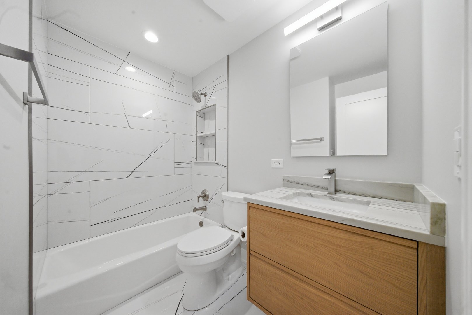 2S245 Mayfield Lane, Glen Ellyn, IL 60137