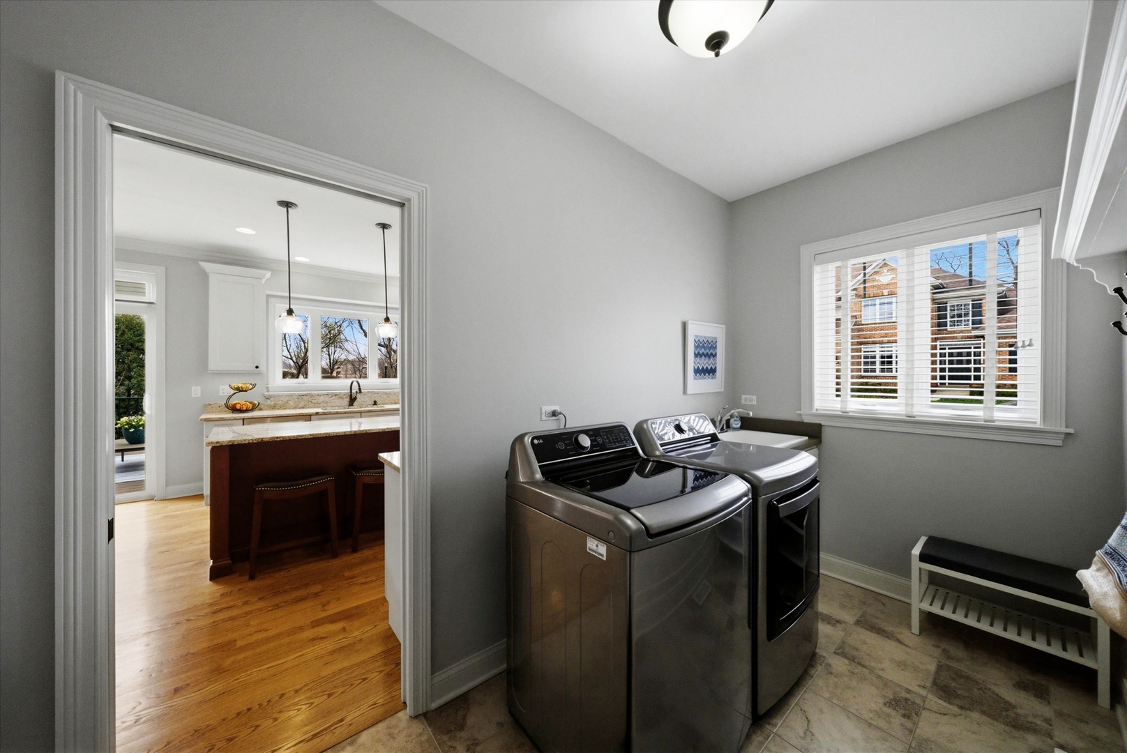 2061 Windham Circle, Wheaton, IL 60187