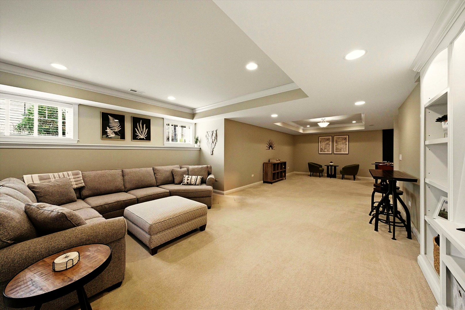 2061 Windham Circle, Wheaton, IL 60187