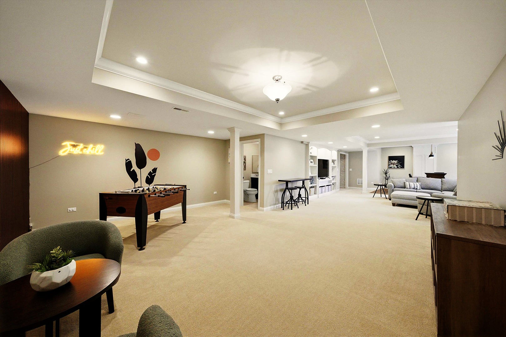 2061 Windham Circle, Wheaton, IL 60187