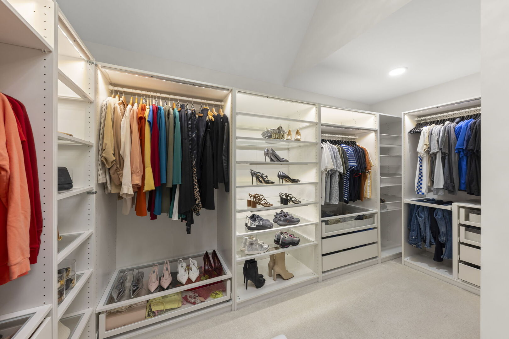 731 Saddlers Court, Naperville, IL 60540