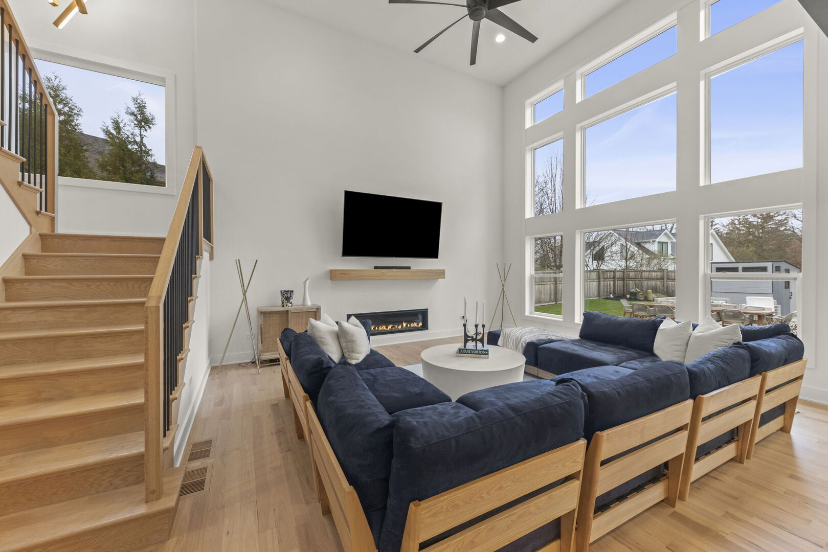 731 Saddlers Court, Naperville, IL 60540