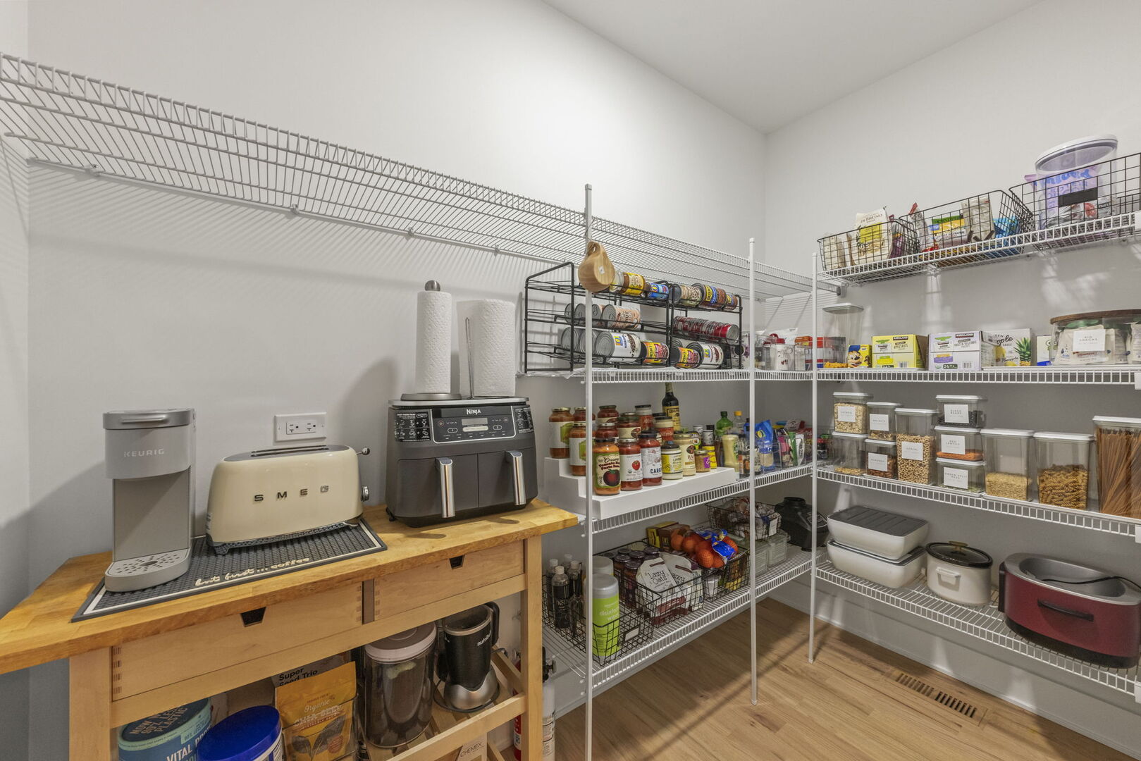 731 Saddlers Court, Naperville, IL 60540