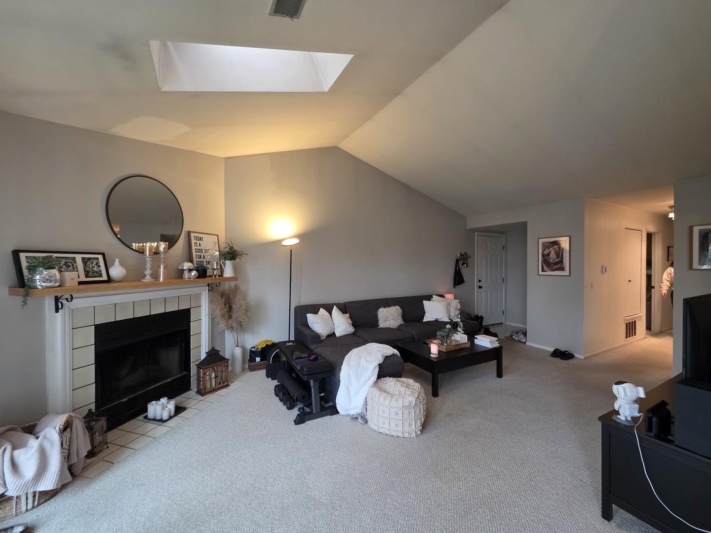 2791 Green Bridge Court #V2, Schaumburg, IL 60194