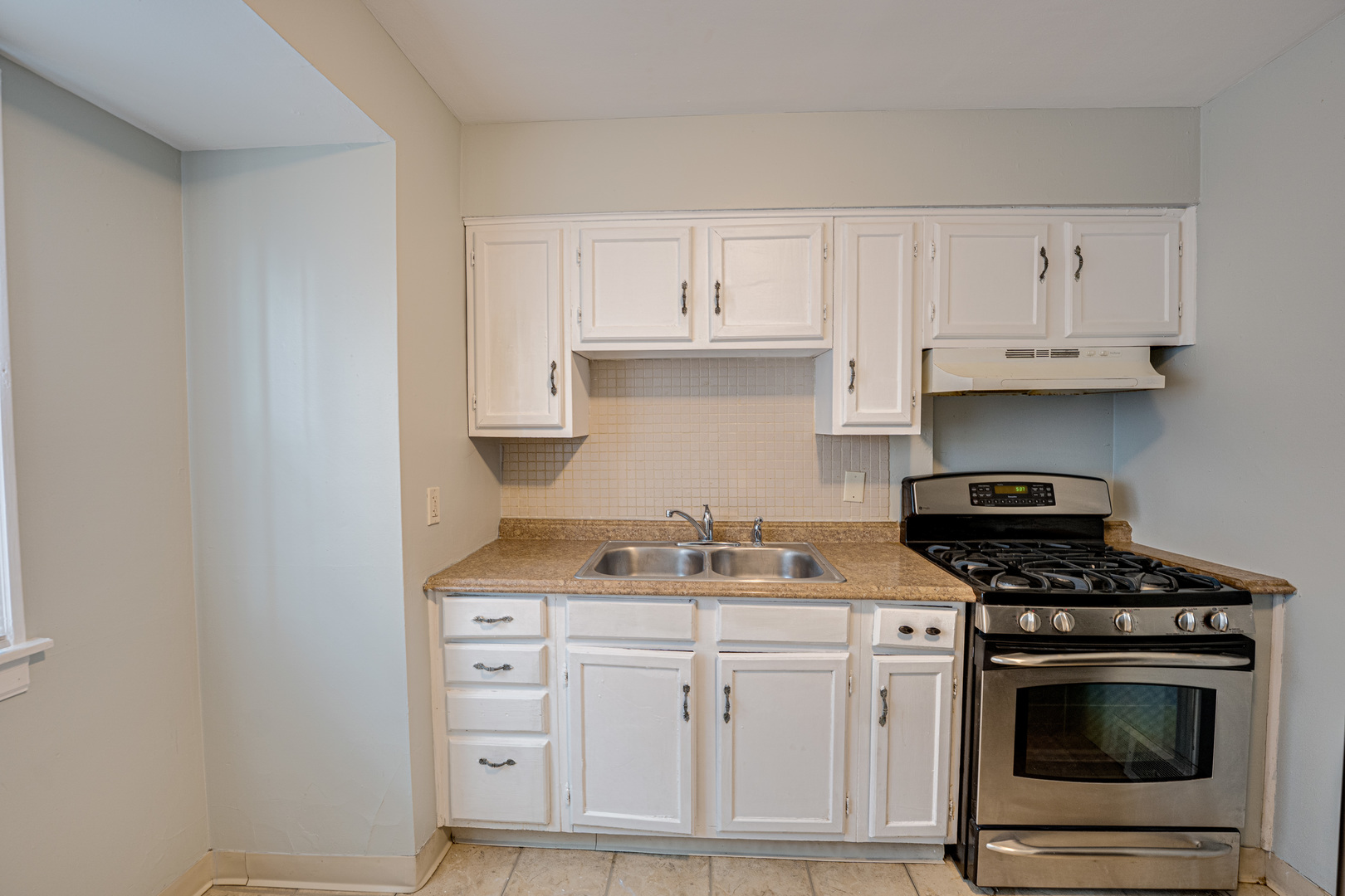 2208 Fremont Street, Rockford, IL 61103