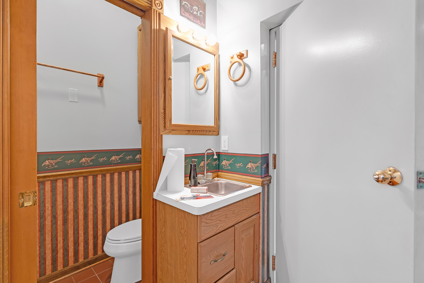 4021 MAIN Street, McHenry, IL 60050