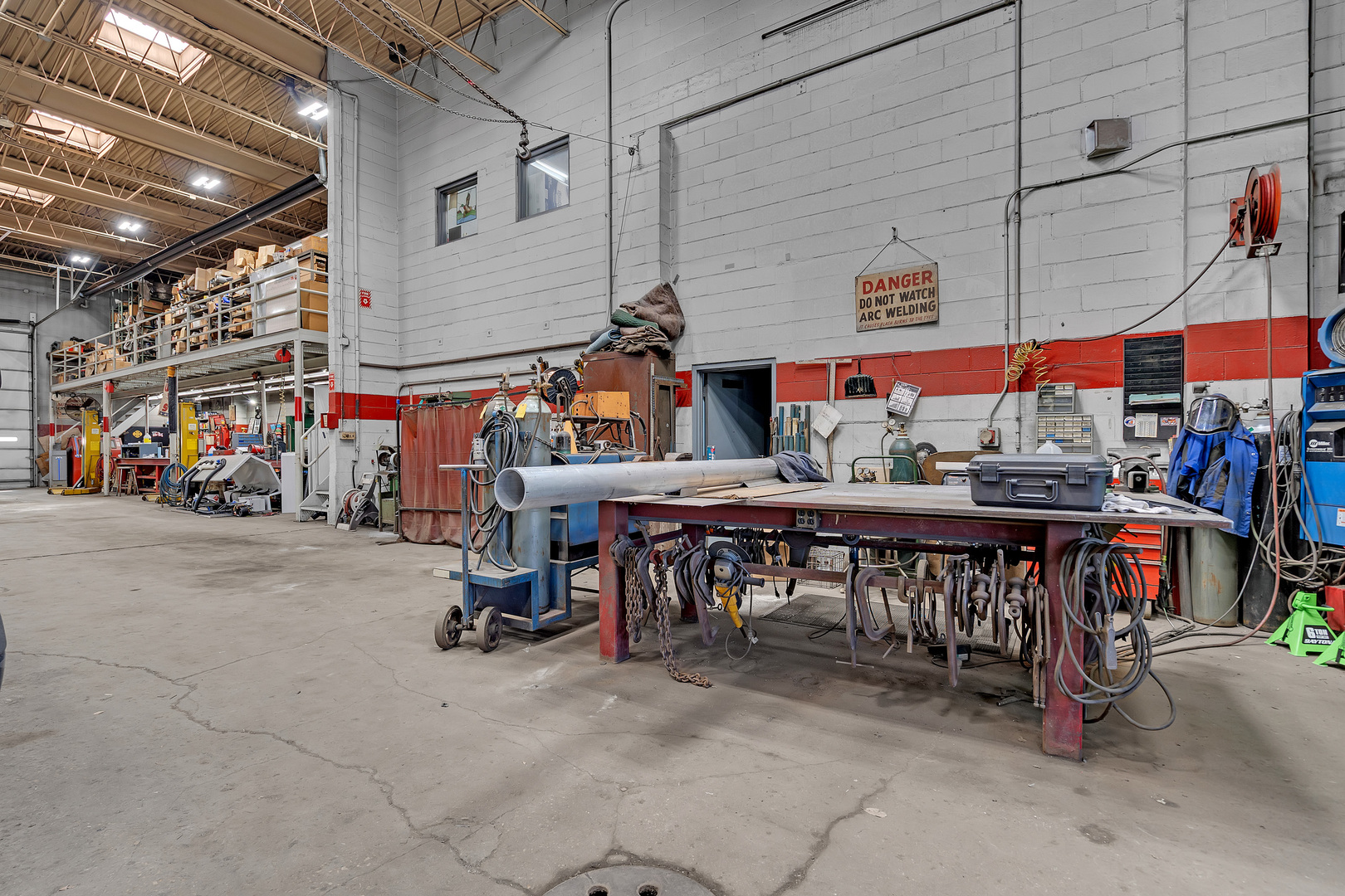 4021 MAIN Street, McHenry, IL 60050