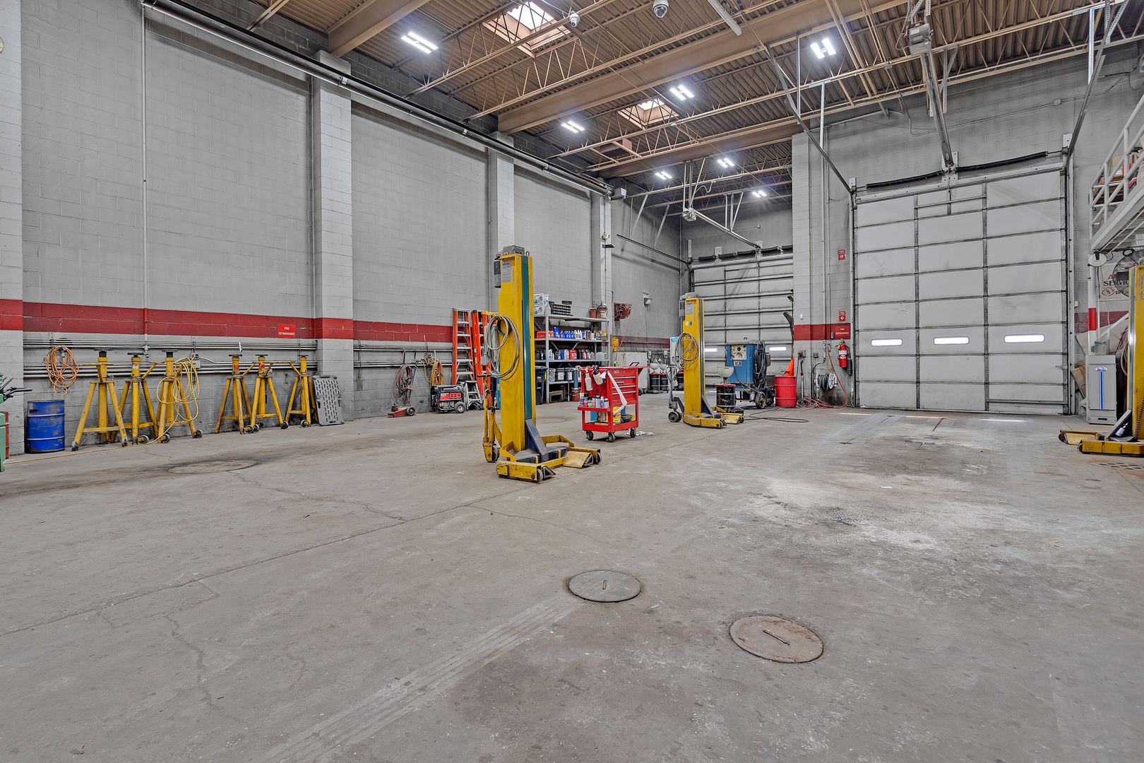 4021 MAIN Street, McHenry, IL 60050