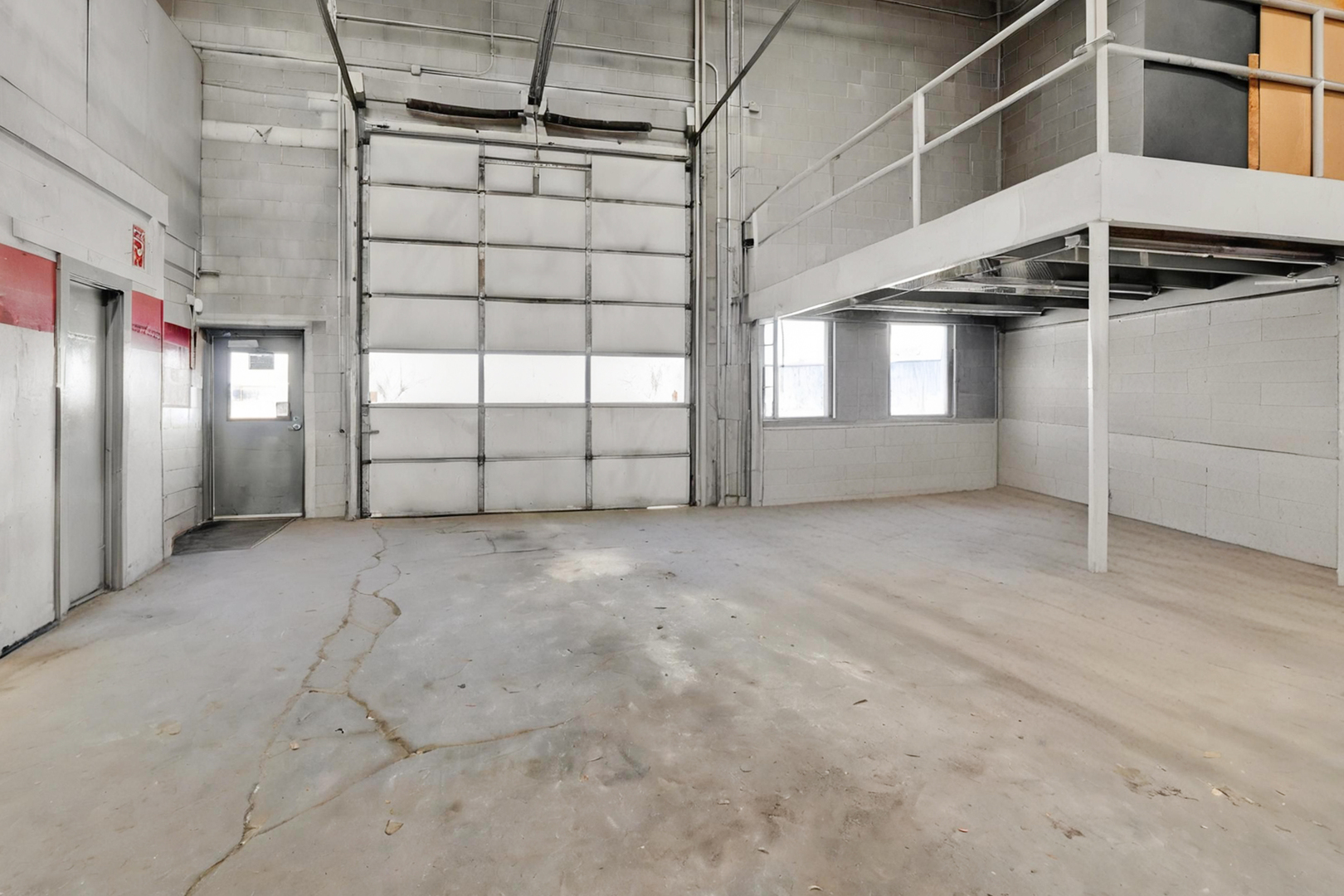 4021 MAIN Street, McHenry, IL 60050