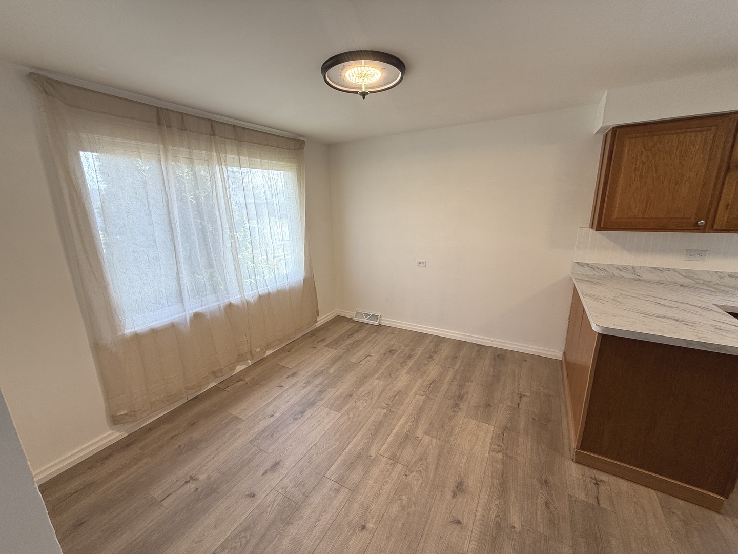 16530 California Avenue, Markham, IL 60428