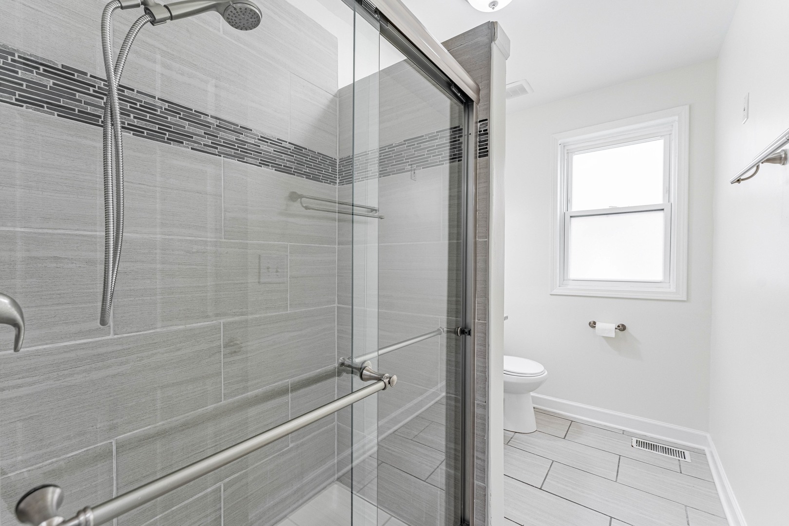 2817 Maple Avenue, Berwyn, IL 60402