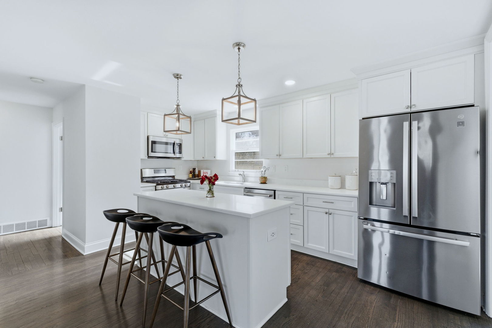 740 Prairie Avenue, Naperville, IL 60540