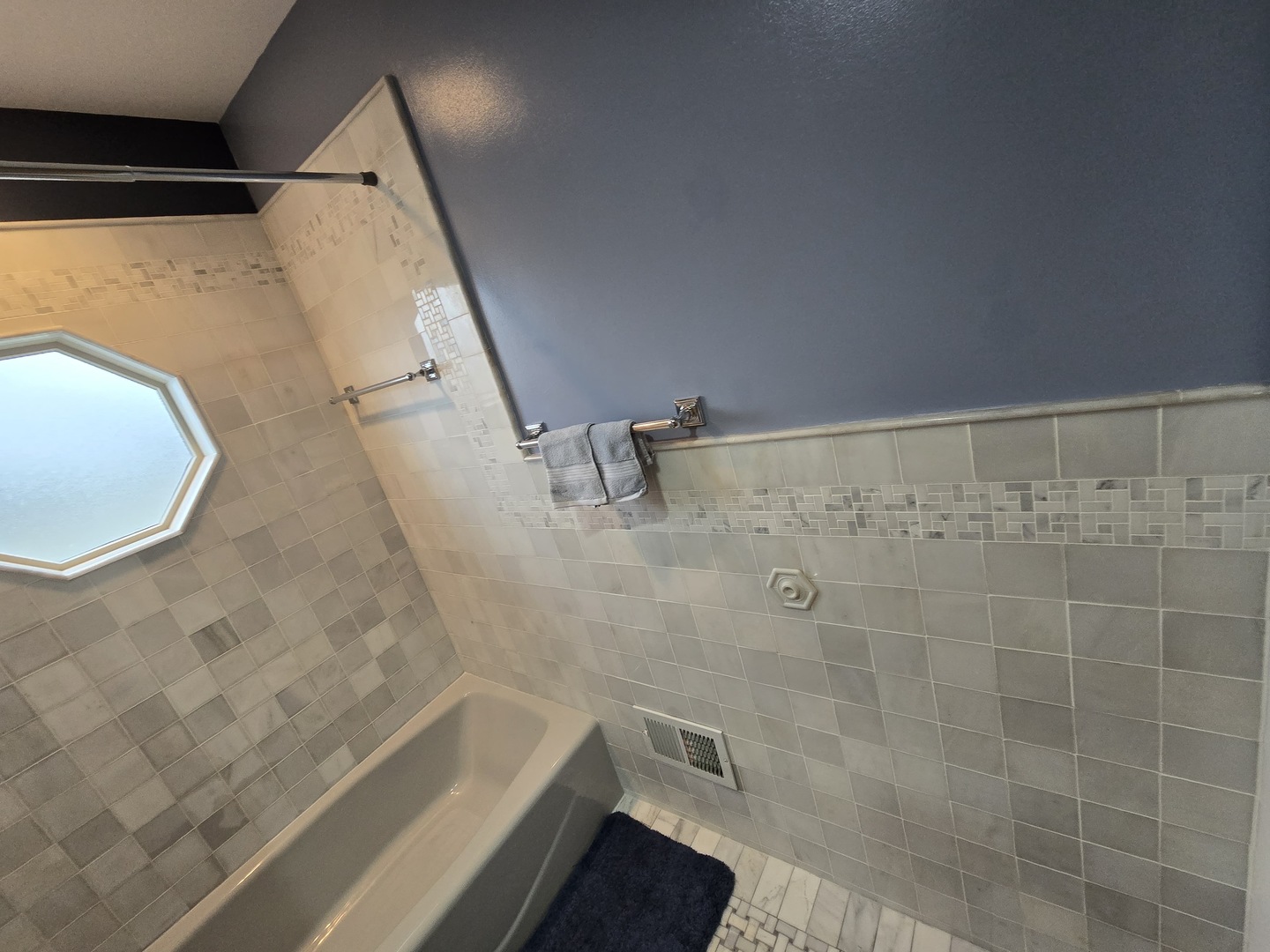 216 Briar Drive, Wilmette, IL 60091