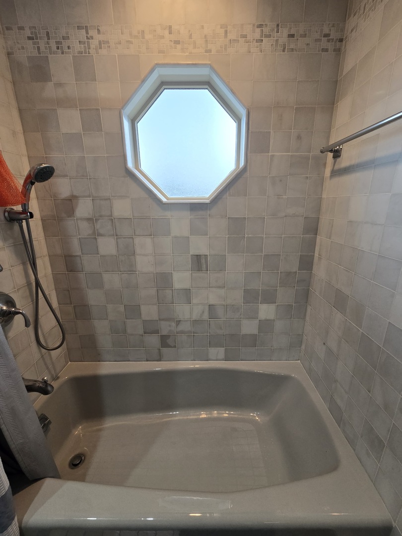 216 Briar Drive, Wilmette, IL 60091