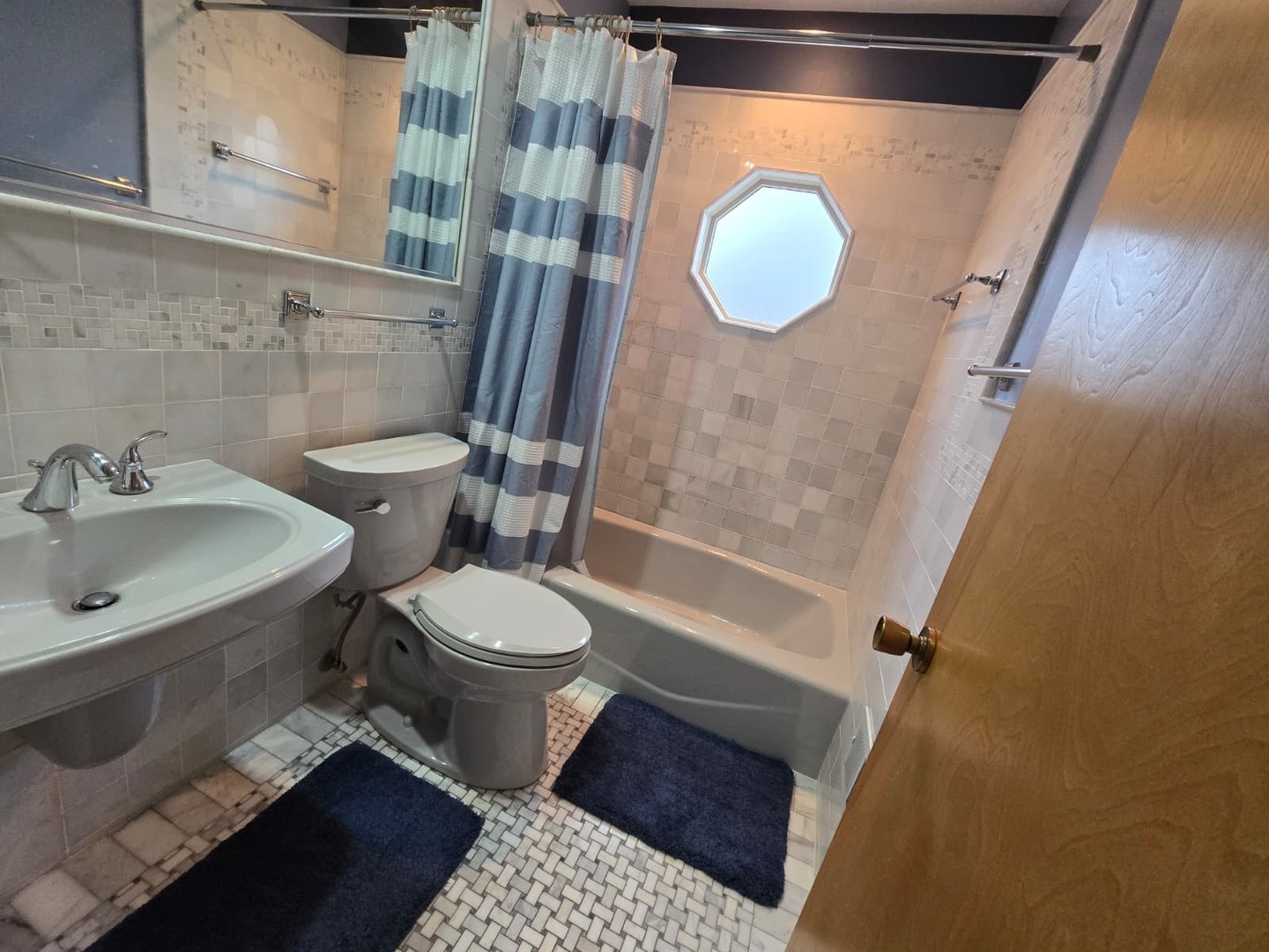 216 Briar Drive, Wilmette, IL 60091