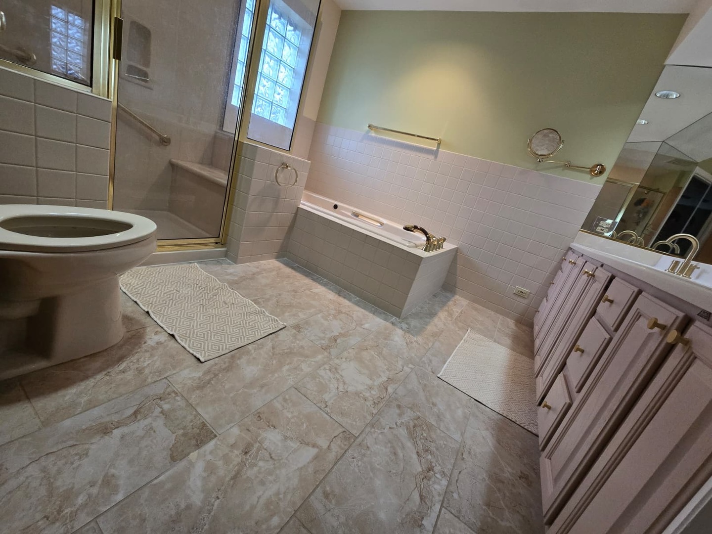 216 Briar Drive, Wilmette, IL 60091