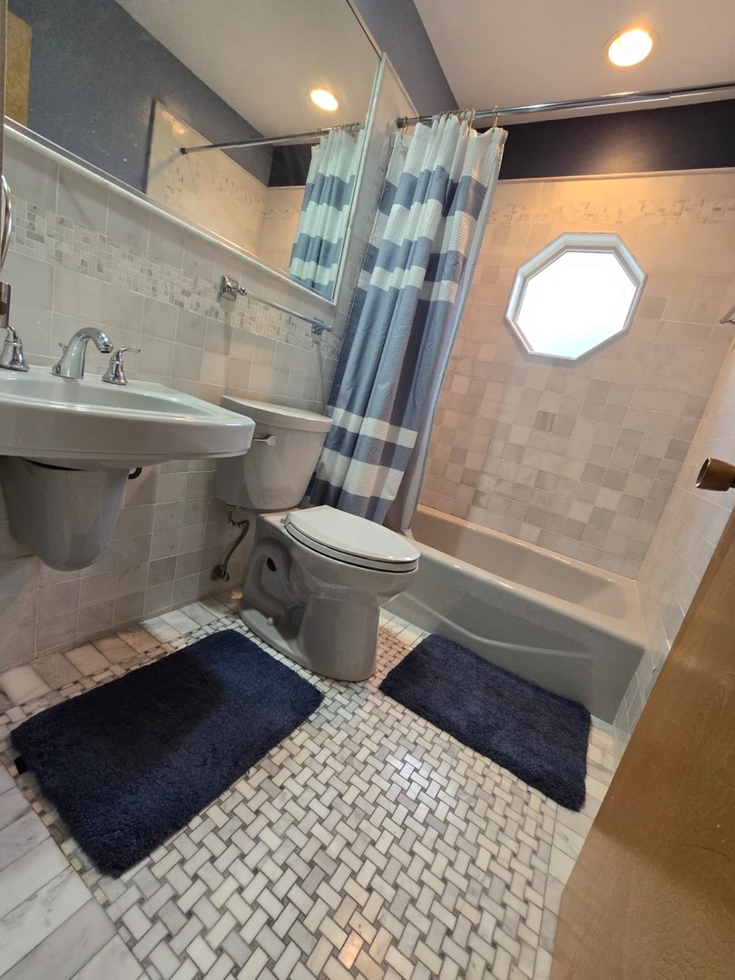 216 Briar Drive, Wilmette, IL 60091