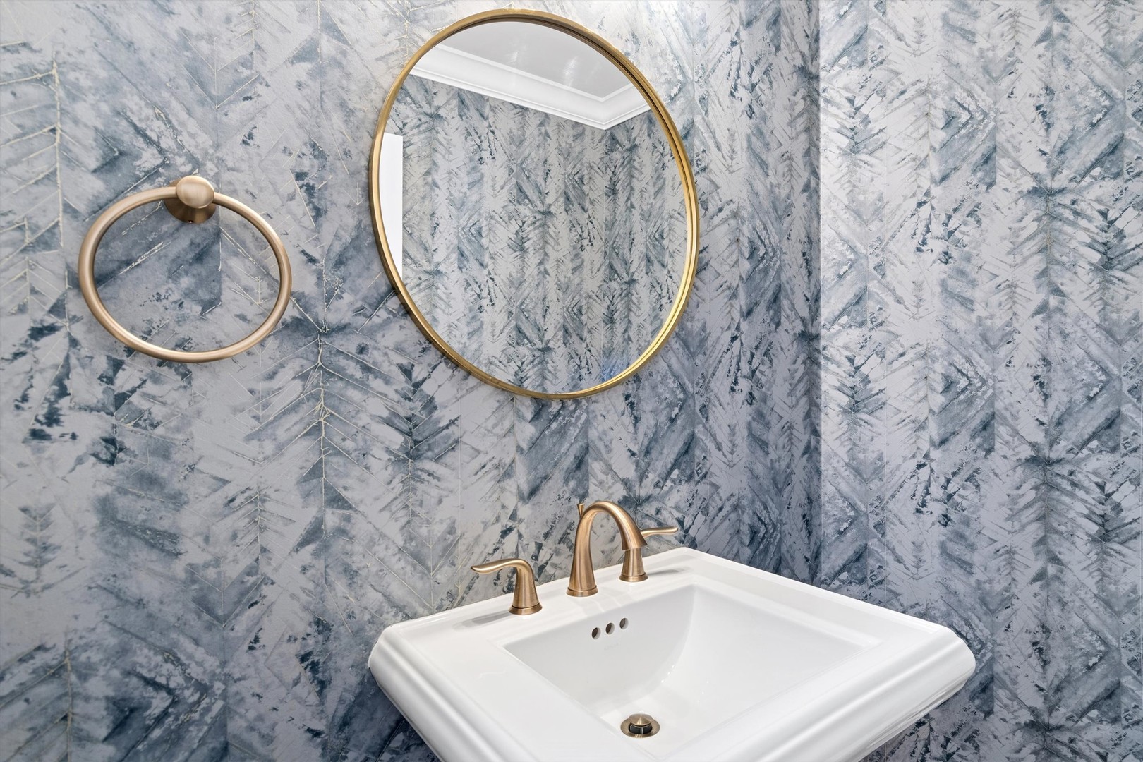 449 Ashley Avenue, La Grange, IL 60525