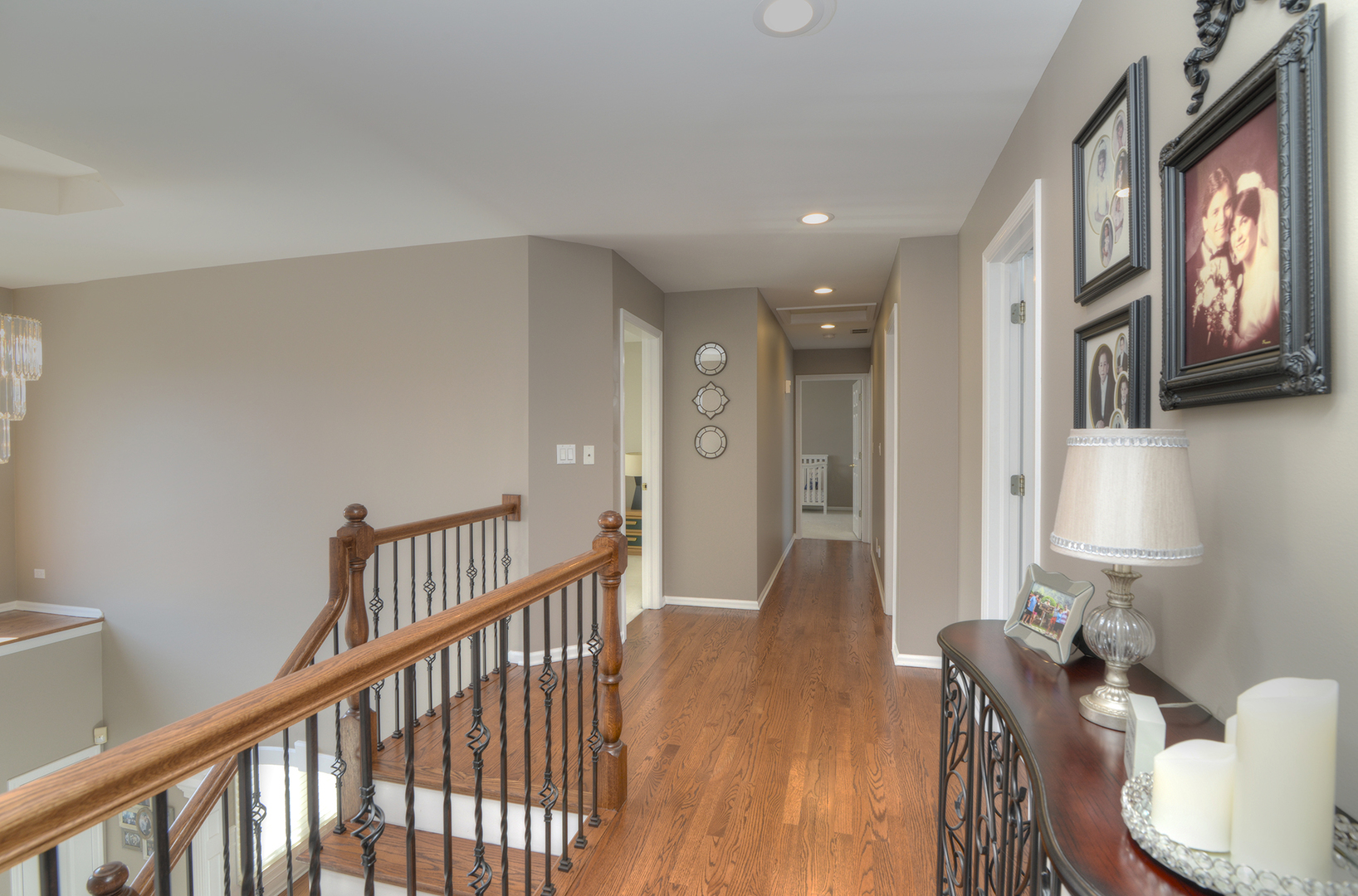 909 Hampton Drive, Carol Stream, IL 60188