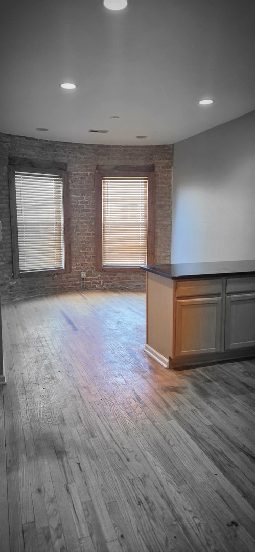 225 E 59th Street #3, Chicago, IL 60637