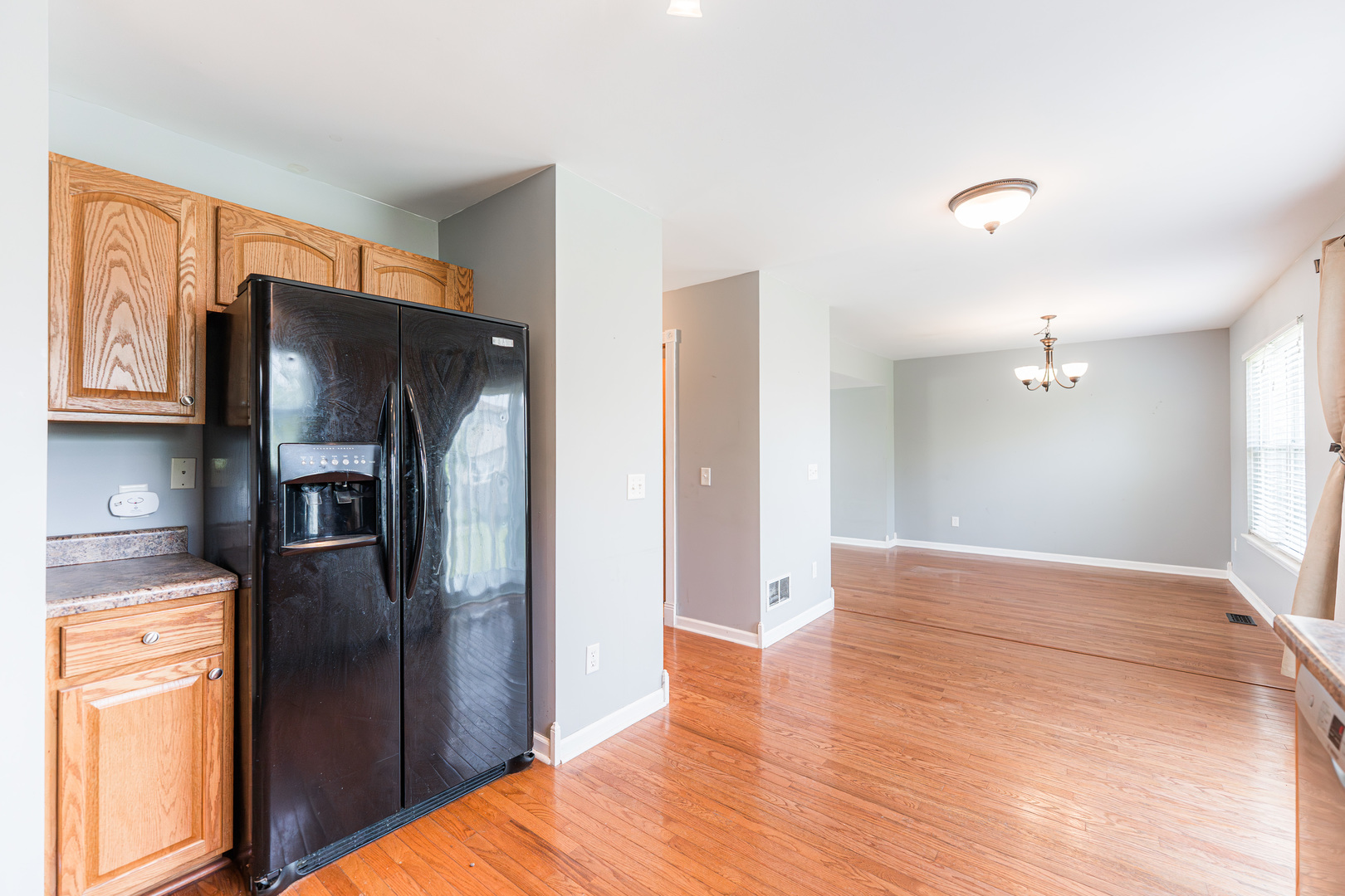 841 Pond Brook Avenue, Malta, IL 60150