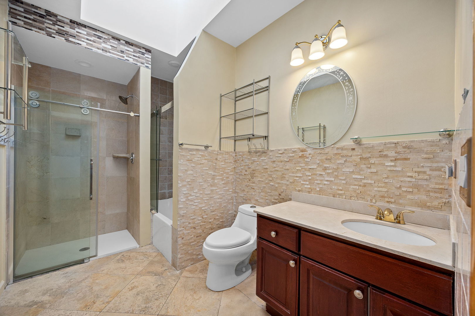 10225 S 81st Court, Palos Hills, IL 60465