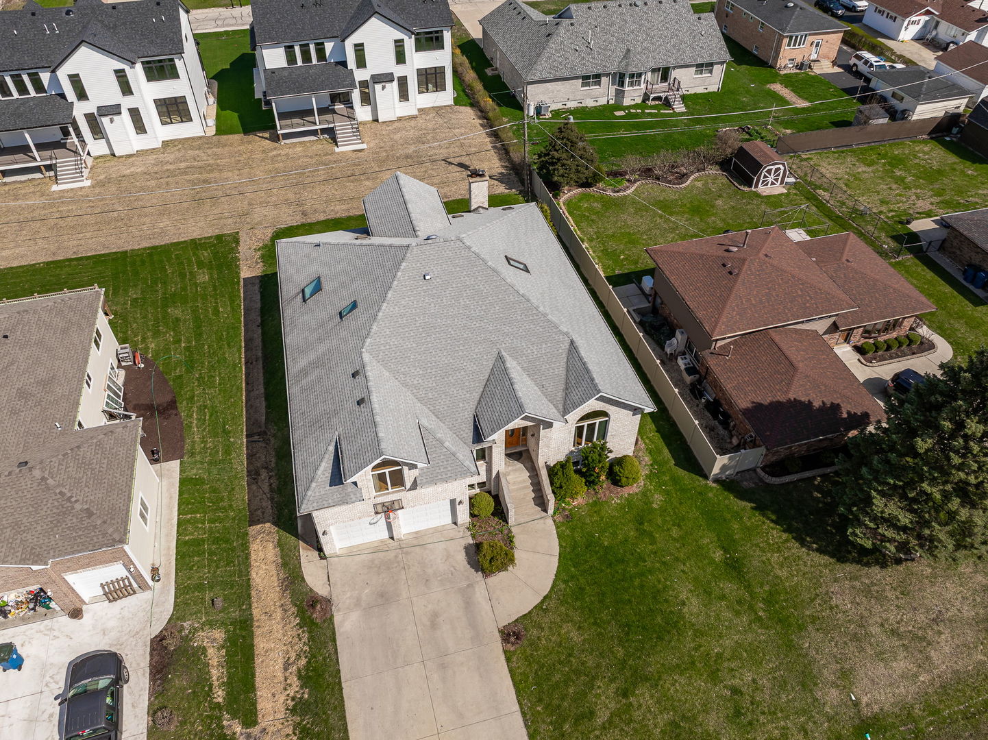 10225 S 81st Court, Palos Hills, IL 60465