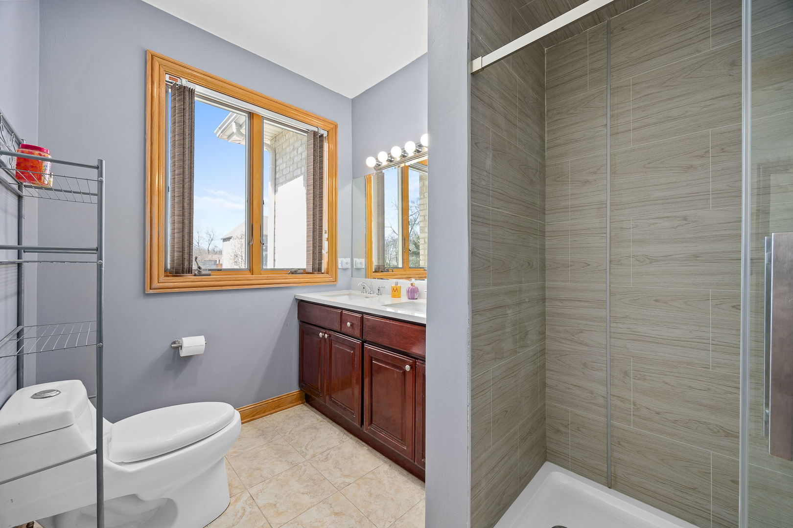 10225 S 81st Court, Palos Hills, IL 60465