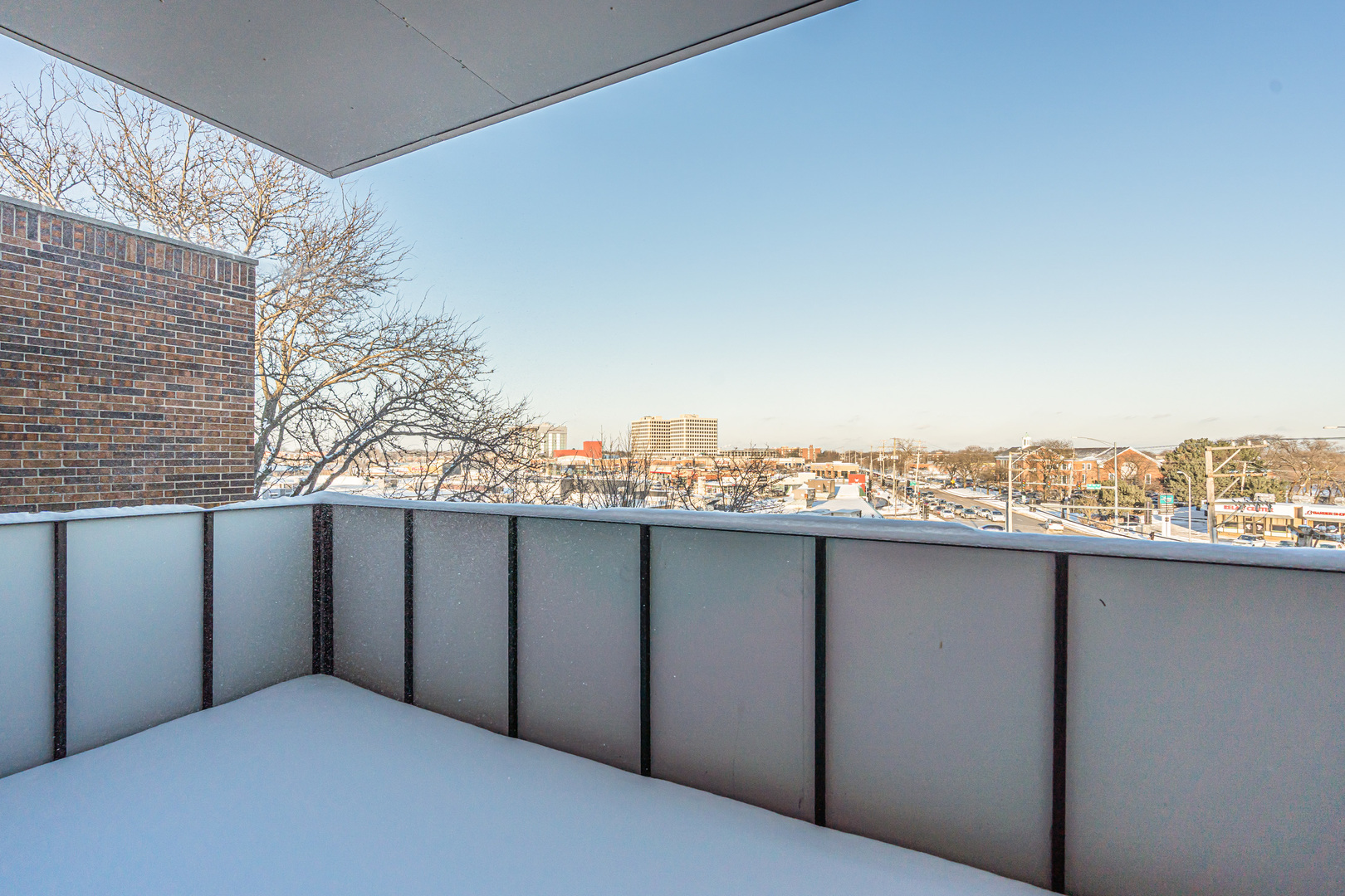 9240 Gross Point Road #410, Skokie, IL 60077