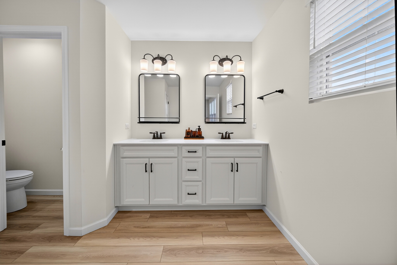 12740 S Nicholas Drive, Plainfield, IL 60585