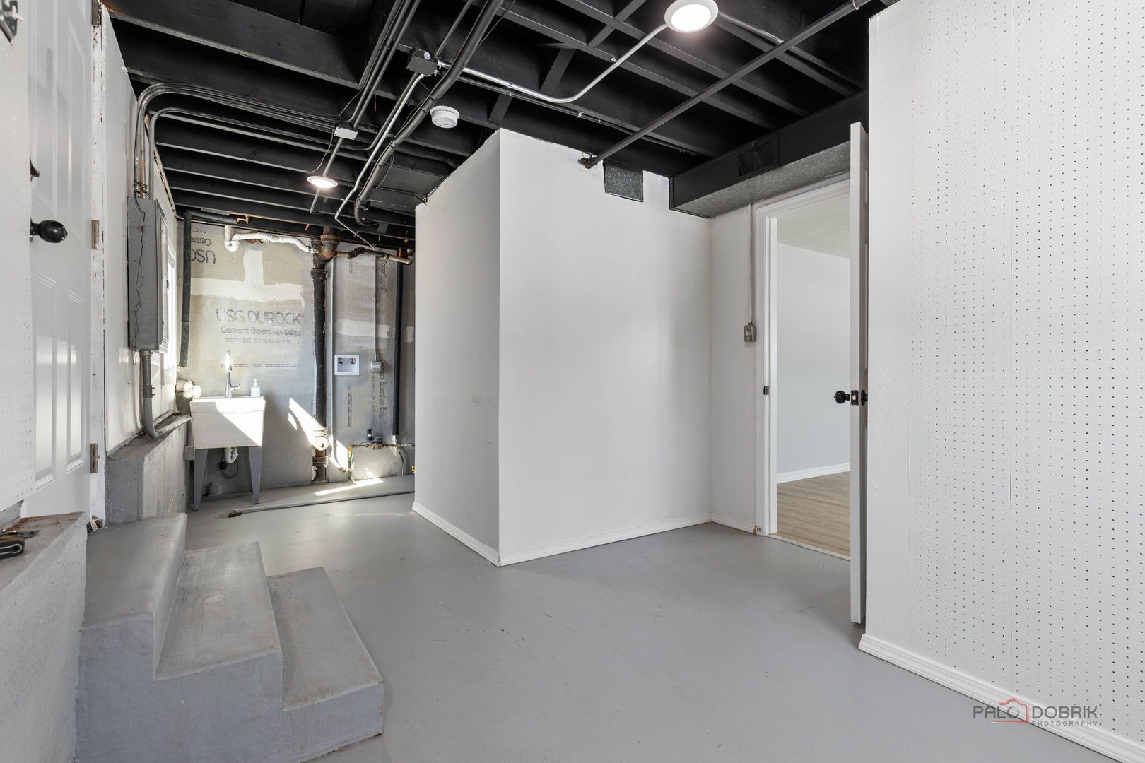 1455 Erie Street, Elgin, IL 60123