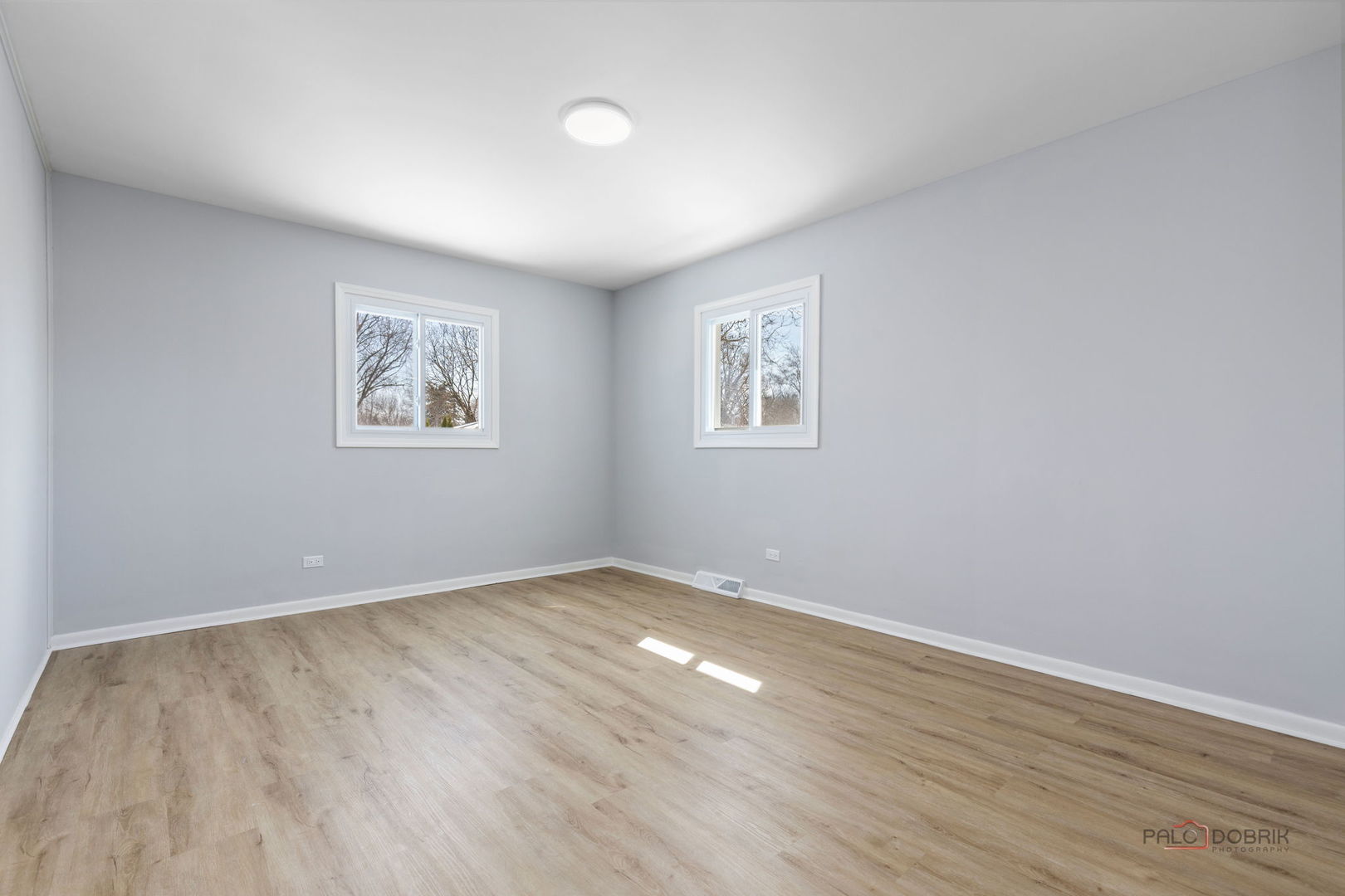 1455 Erie Street, Elgin, IL 60123