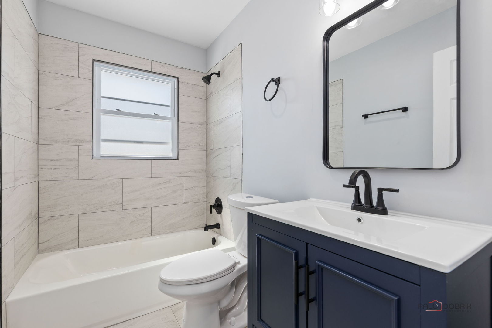 1455 Erie Street, Elgin, IL 60123