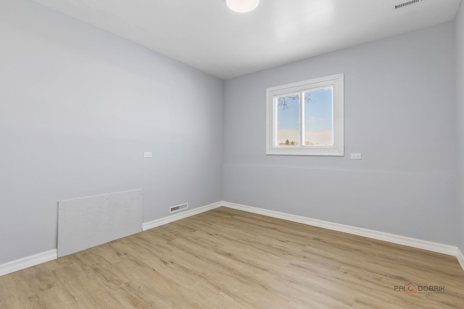 1455 Erie Street, Elgin, IL 60123