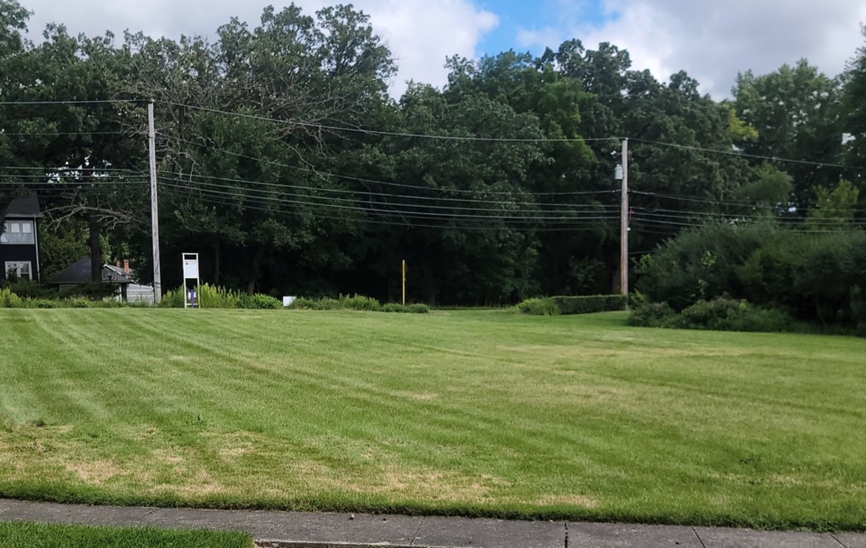 659 E Maple Avenue, Mundelein, IL 60060