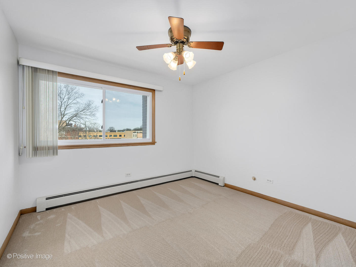 27 S Waiola Avenue #302, La Grange, IL 60525