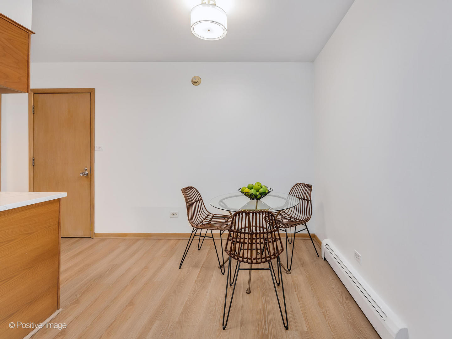 27 S Waiola Avenue #302, La Grange, IL 60525