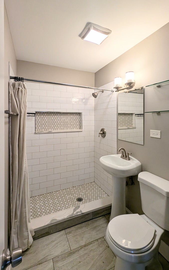 923 Jasper Street, Joliet, IL 60436