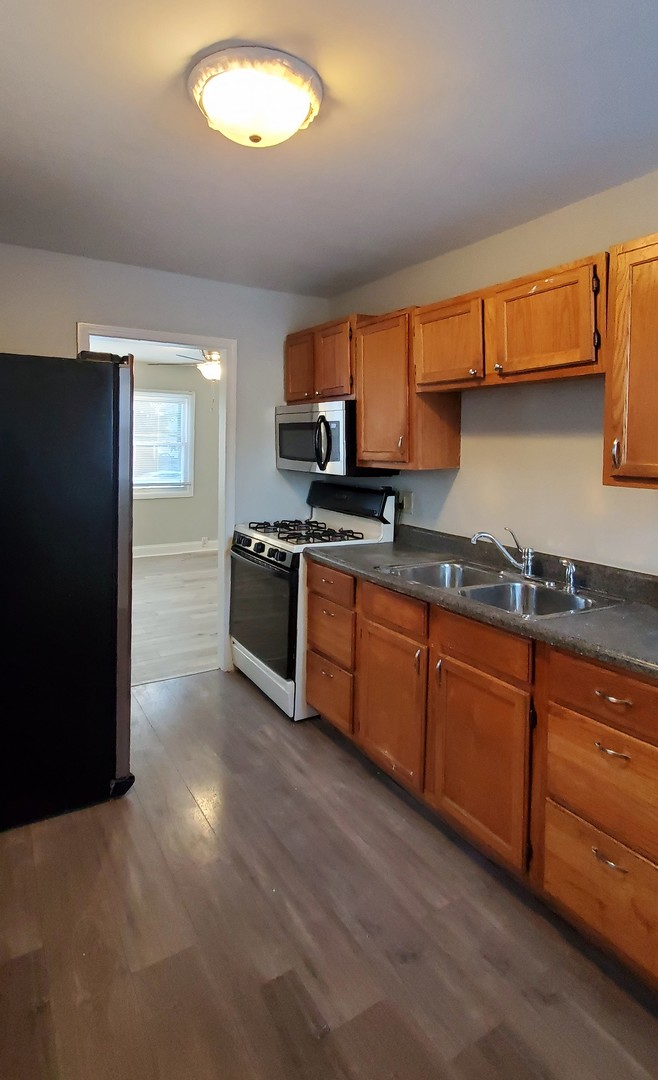 923 Jasper Street, Joliet, IL 60436