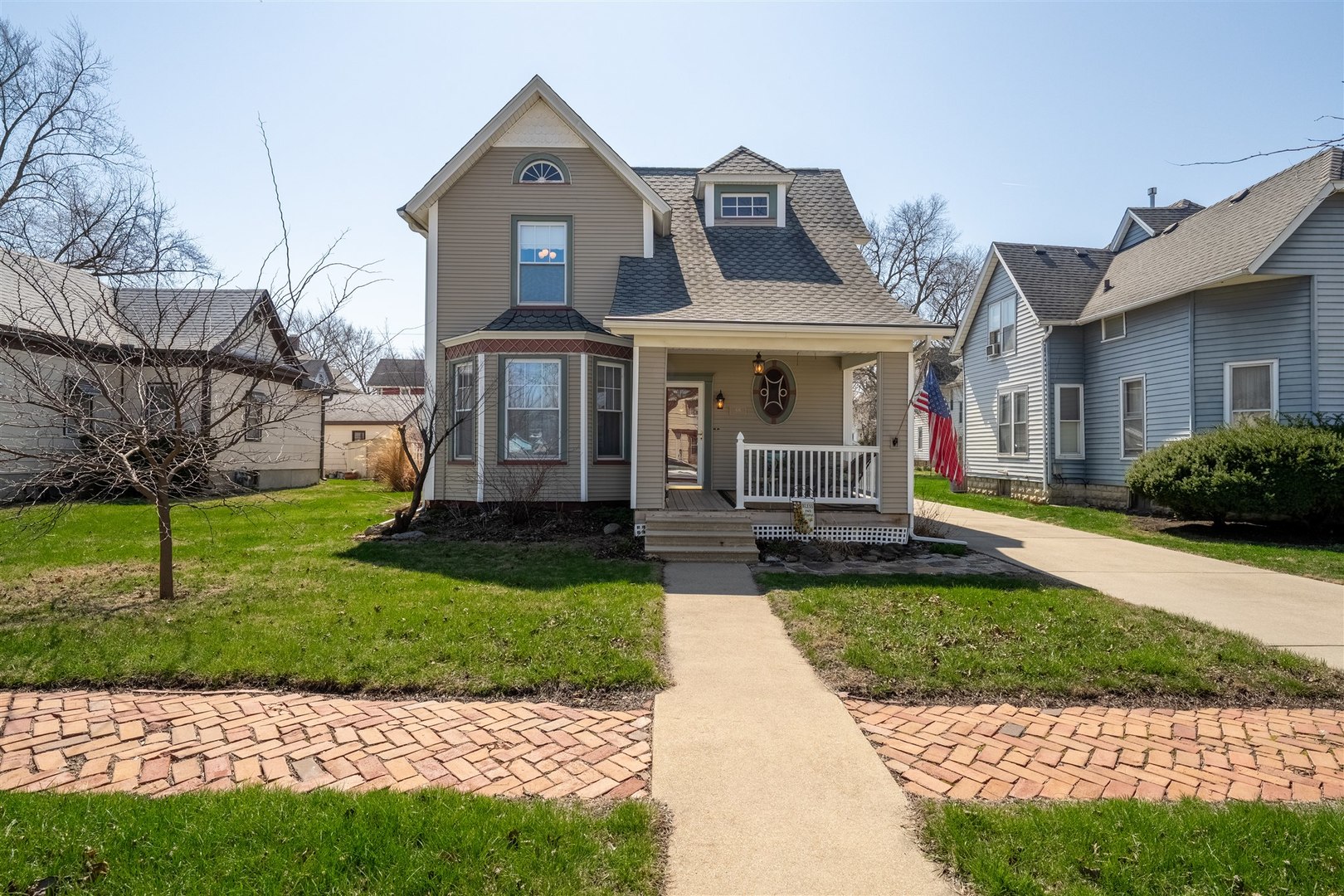 616 E Madison Street, Pontiac, IL 61764